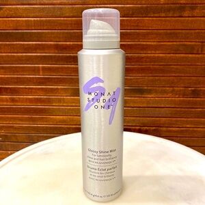 Monat Studio One Glossy Shine Mist